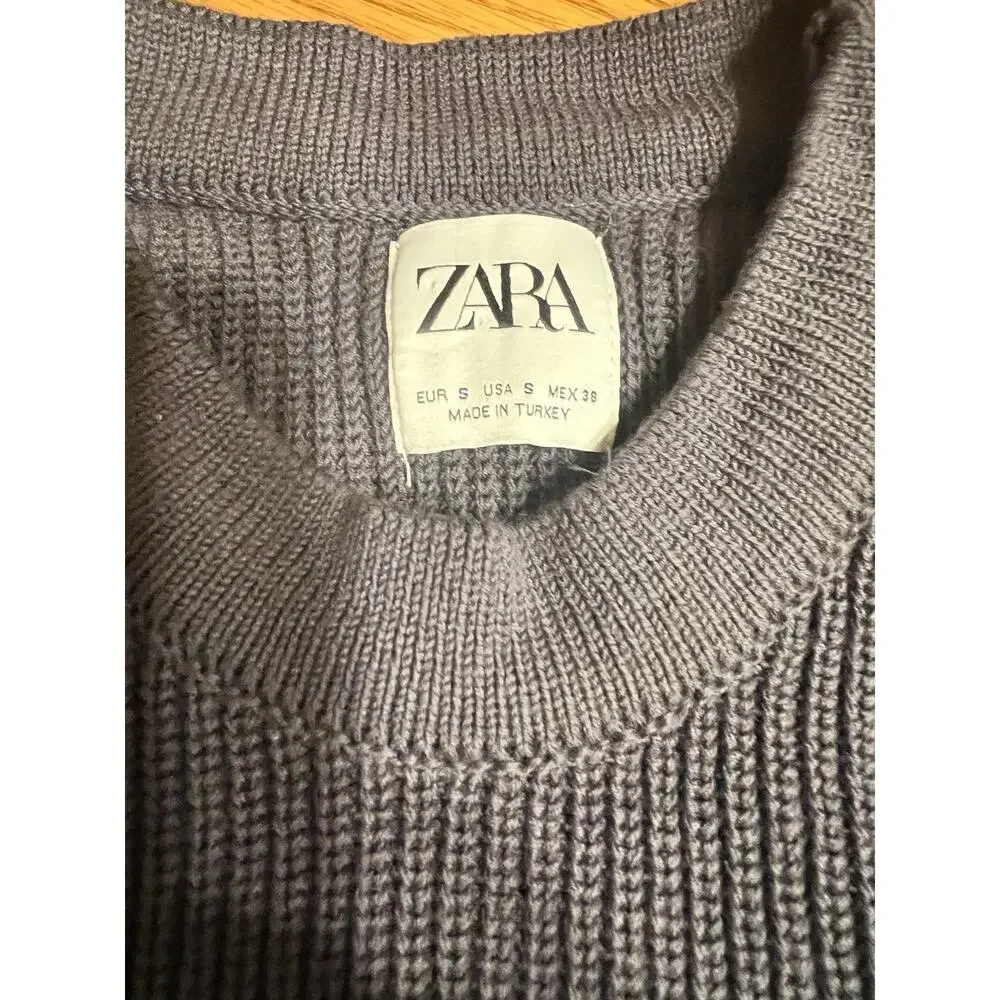 Zara Men’s Black Essential Knit Crewneck Sweater Small